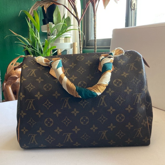 *SOLD* Louis Vuitton Speedy 30 - Picture 2 of 13